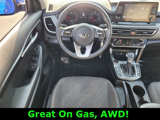 2021 Kia Seltos LX photo 10