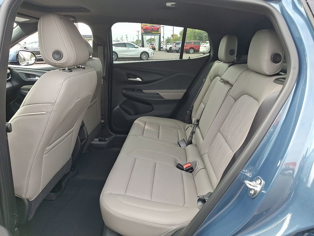 2025 Buick Envista Avenir photo 10