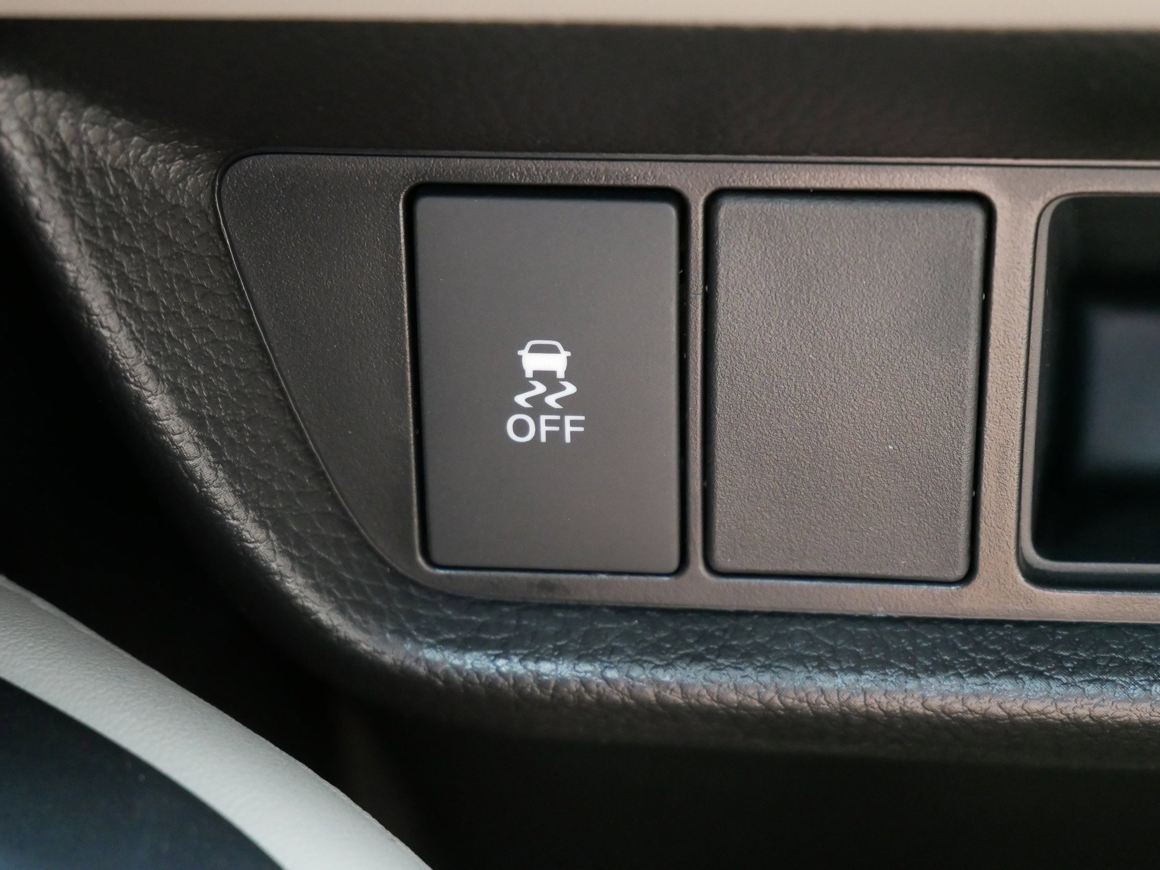 2026 Honda HR-V LX photo 17