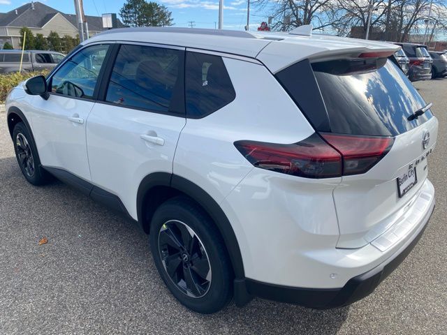 2026 Nissan Rogue SV photo 2