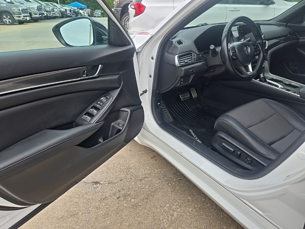2021 Honda Accord Sport photo 23