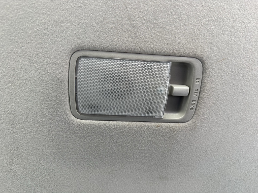 2016 Nissan Sentra S photo 4