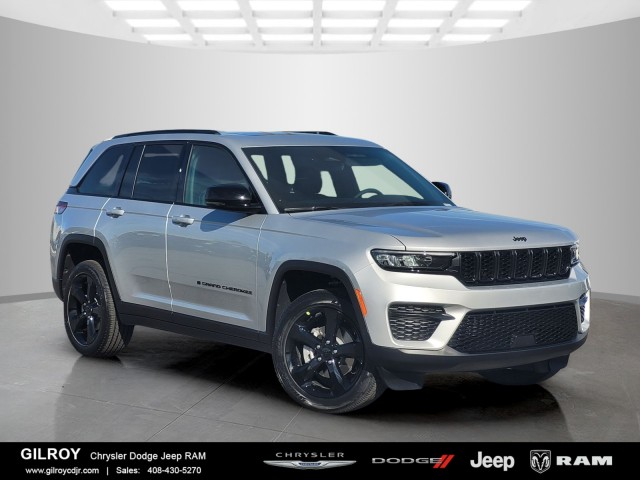 2025 Jeep Grand Cherokee Altitude's photo