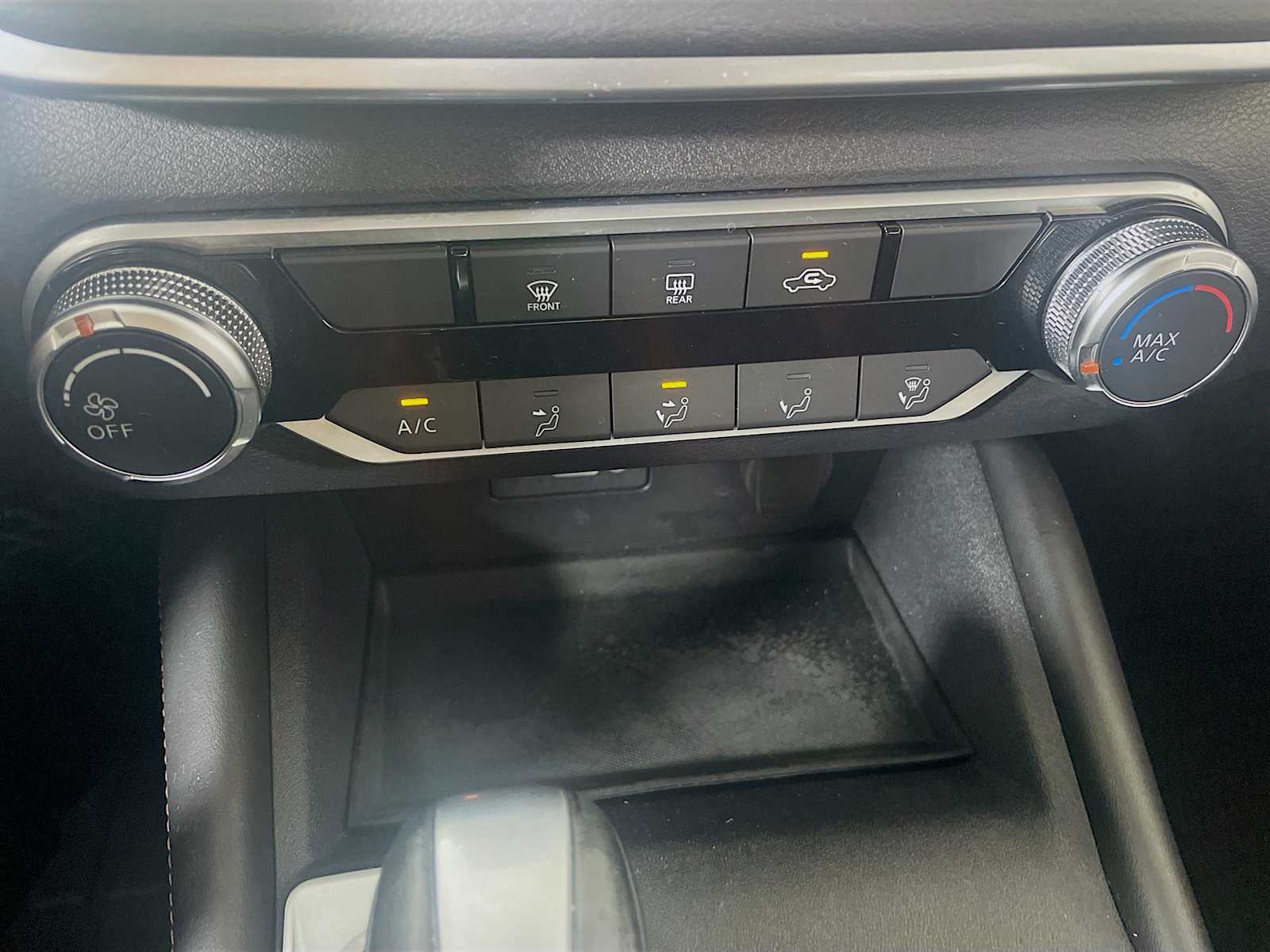 2022 Nissan Altima 2.5 SR photo 13