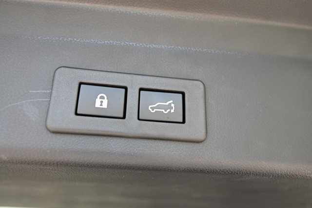 2024 Subaru Ascent Premium photo 17