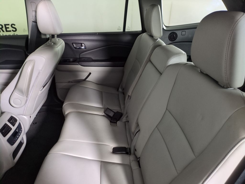 2019 Honda Pilot EX-L photo 21