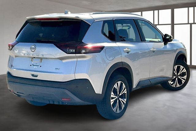2023 Nissan Rogue SV photo 3