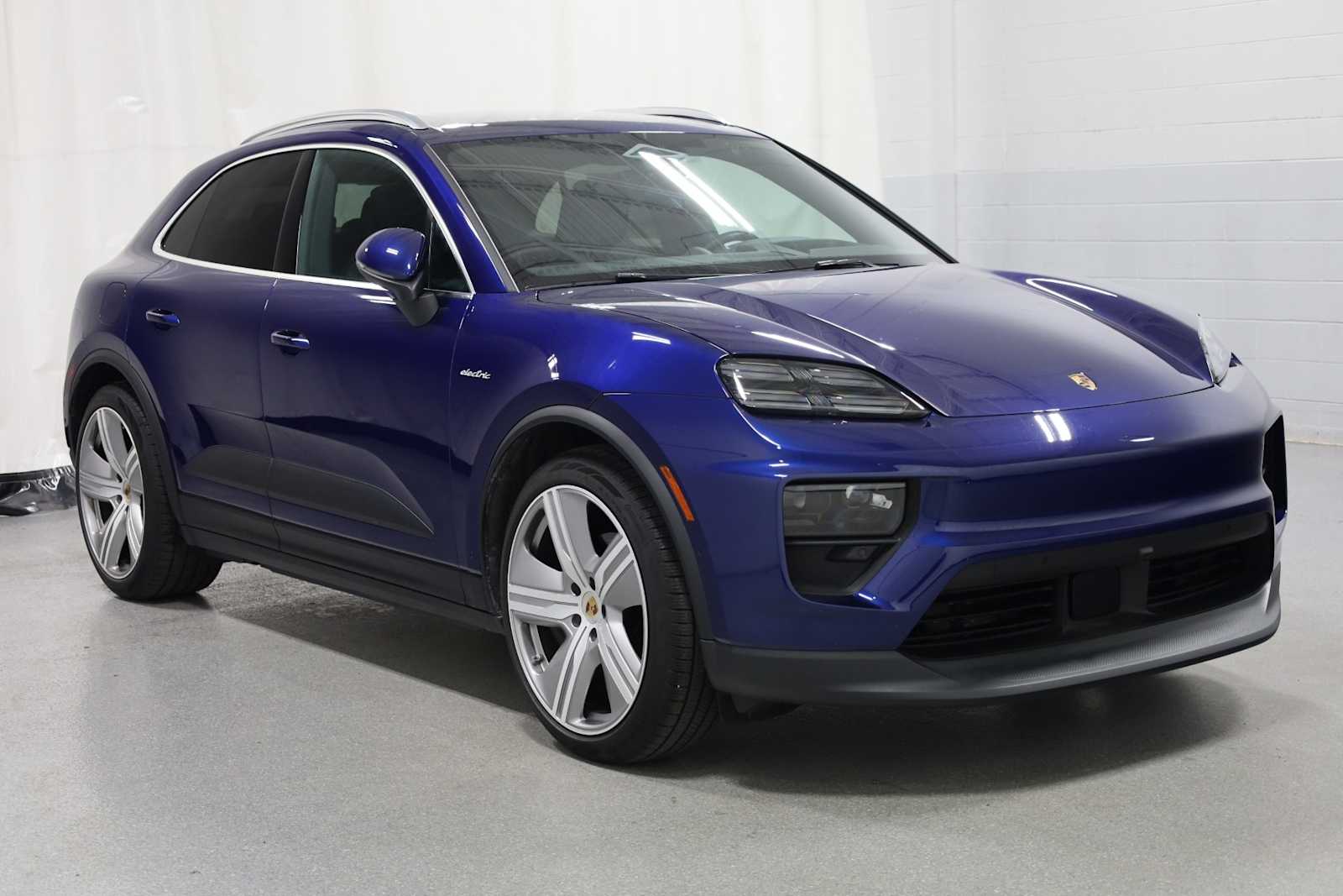 2024 Porsche Macan Electric 4 photo 12