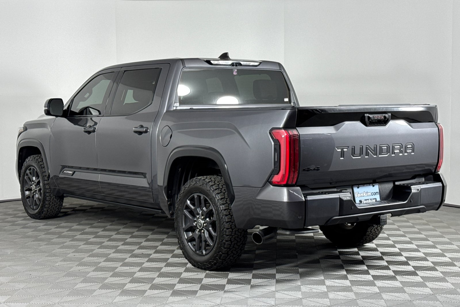 2023 Toyota Tundra Platinum photo 6