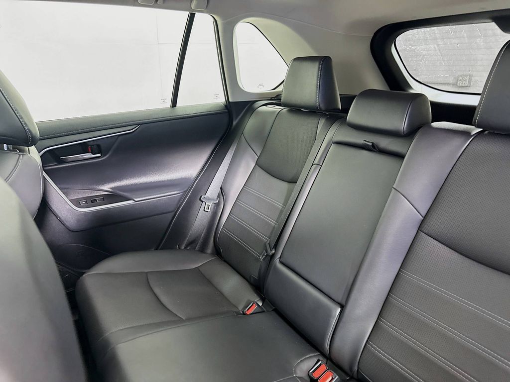 2024 Toyota RAV4 Hybrid Limited photo 20