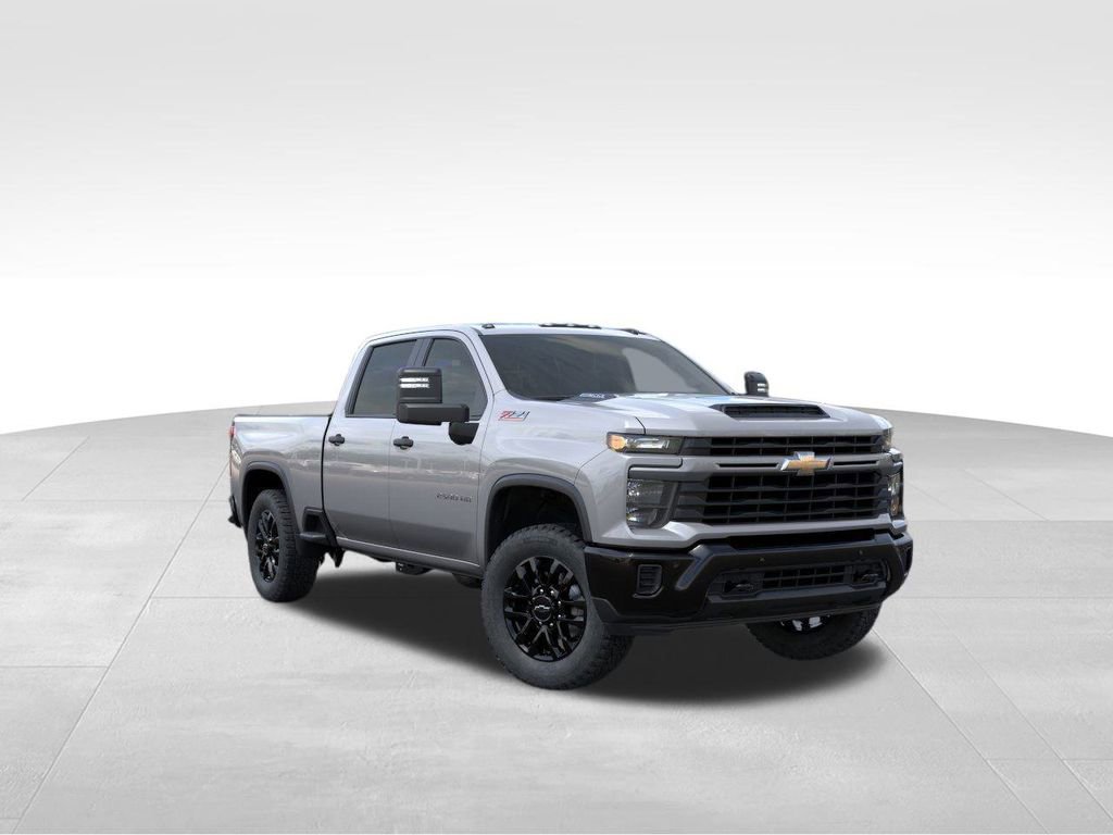 2025 Chevrolet Silverado 2500HD Custom photo 2