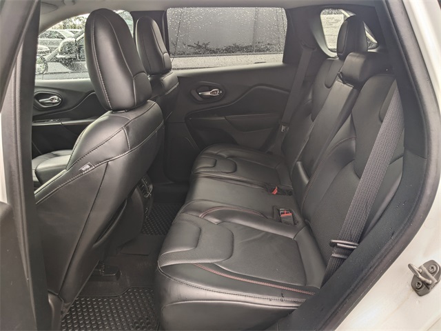 2020 Jeep Cherokee Trailhawk photo 12