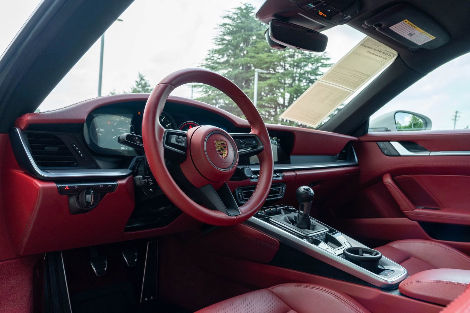 2022 Porsche 911 S photo 4