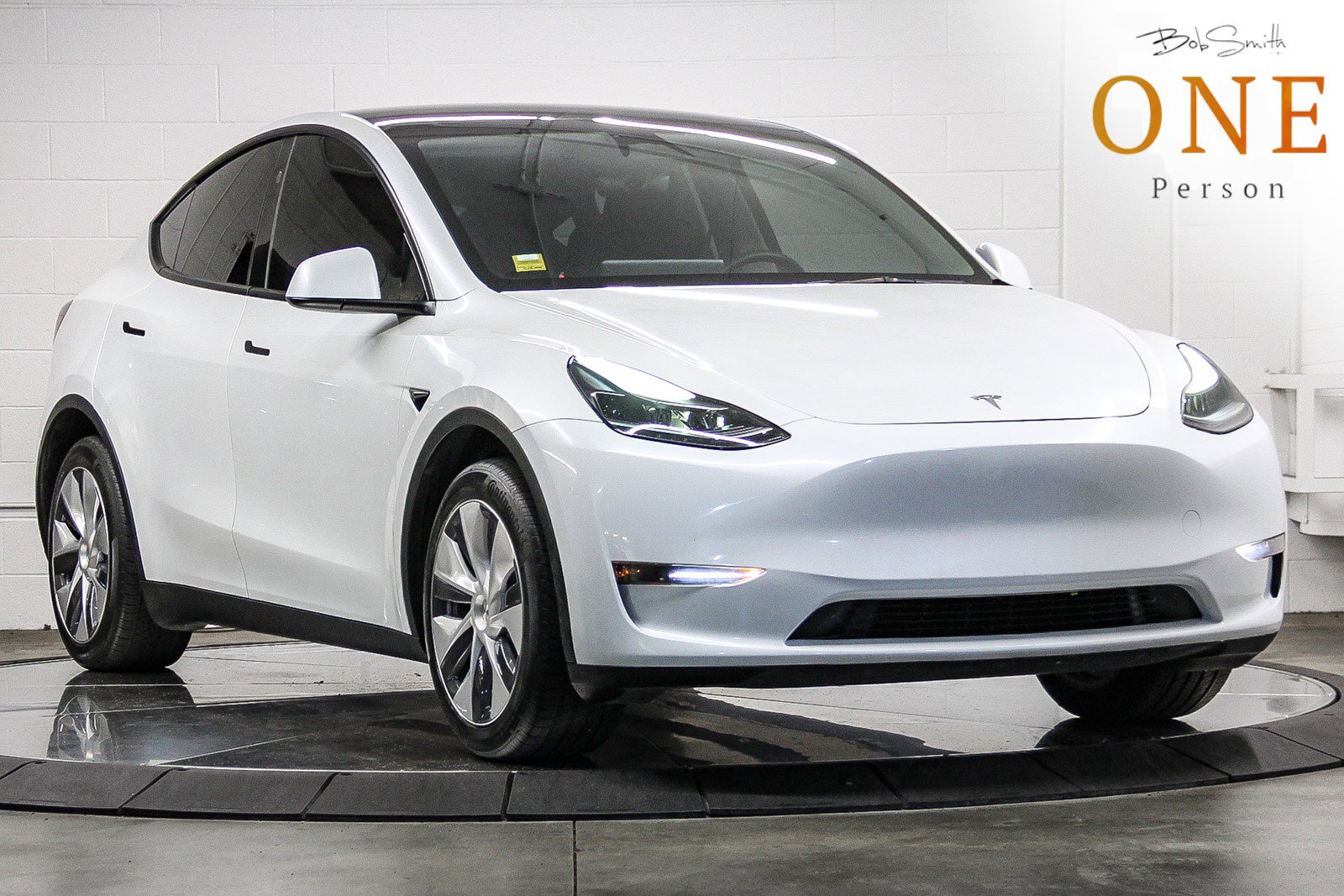 2023 Tesla Model Y Long Range's photo