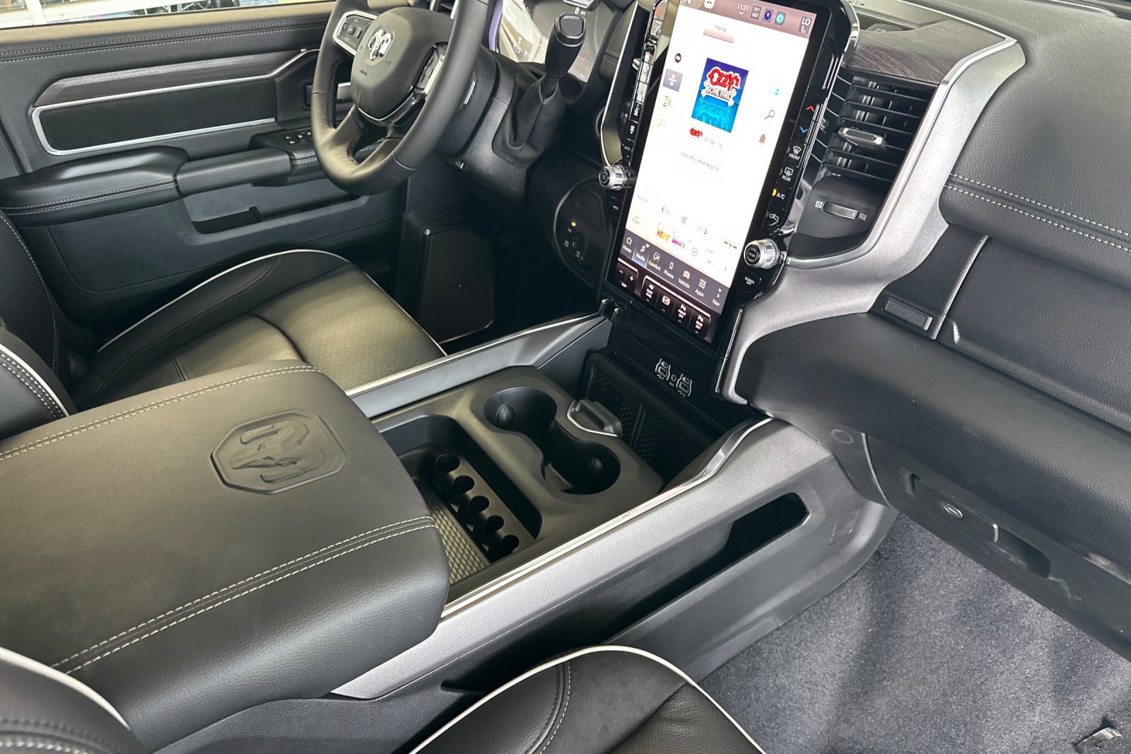 2025 Ram 2500 Laramie photo 12
