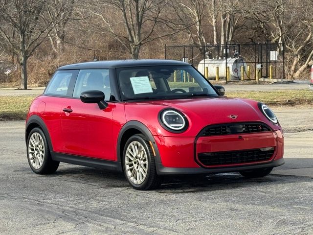 2025 MINI Hardtop 2 Door S's photo