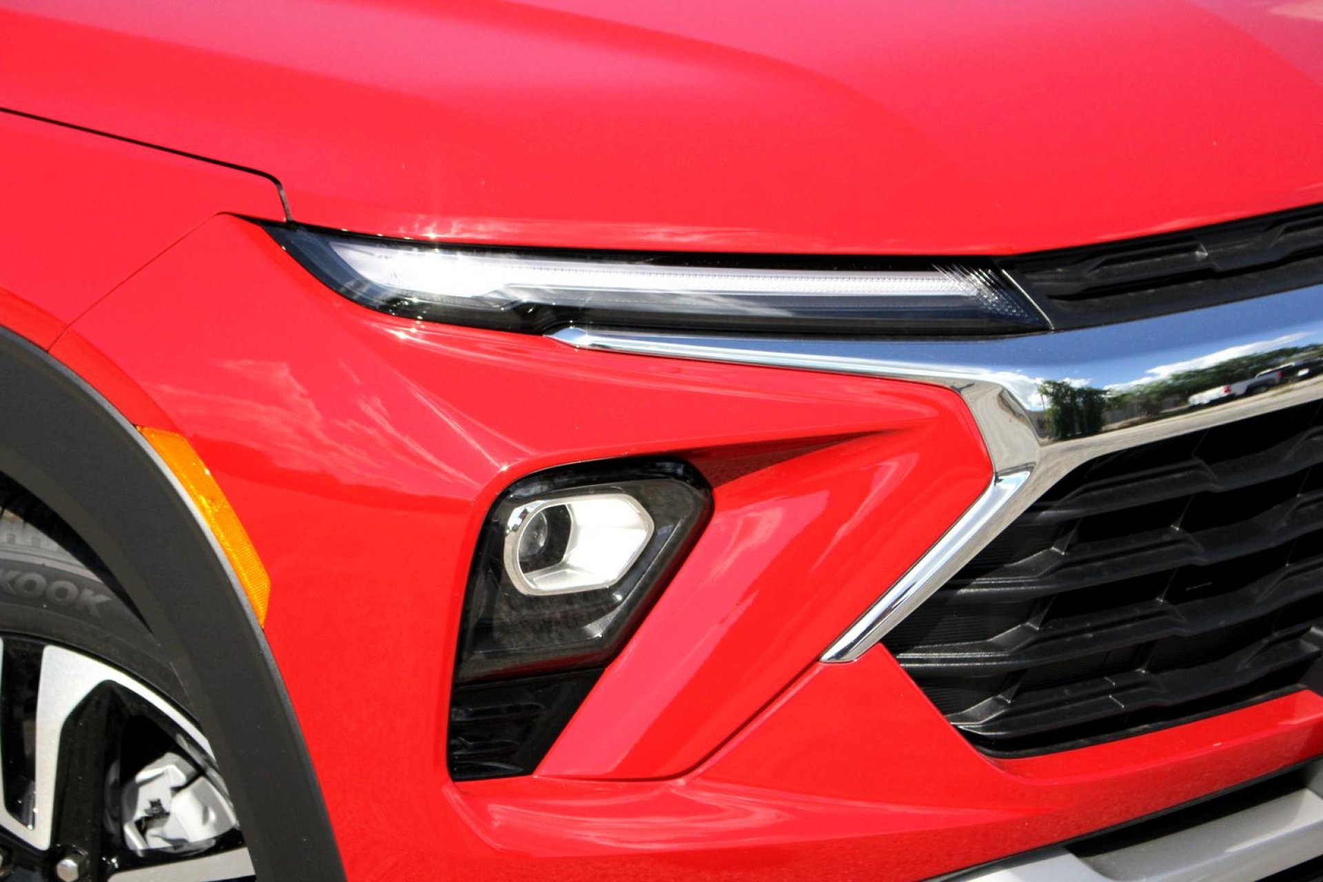 2026 Chevrolet Trailblazer LT photo 2