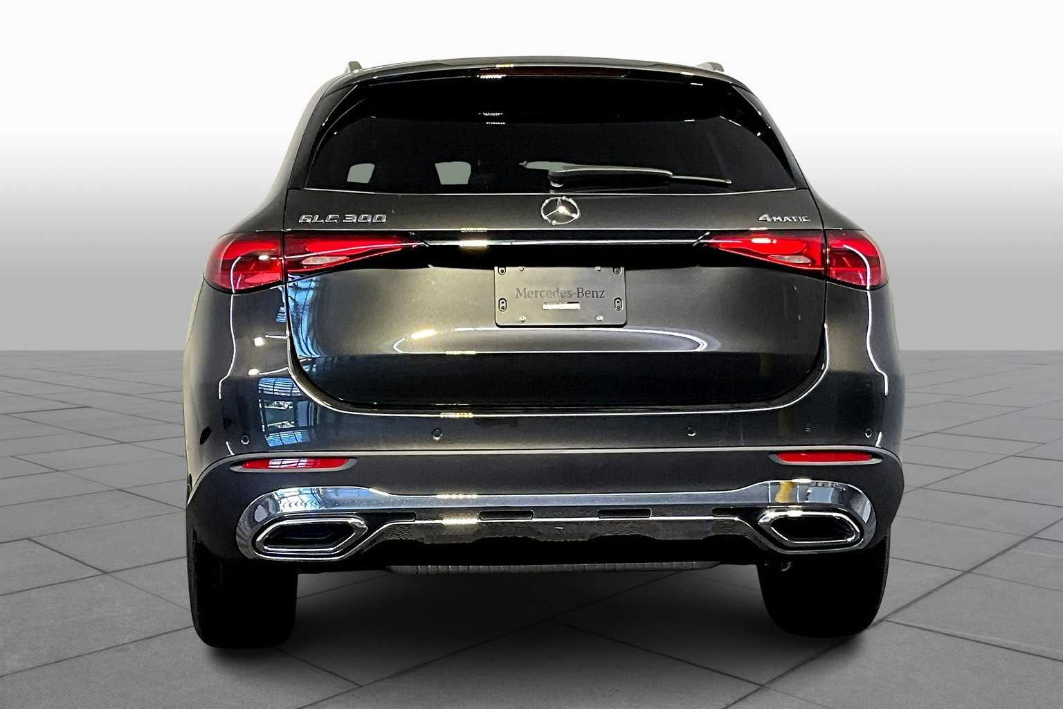 2026 Mercedes Benz GLC 300 4MATIC photo 4