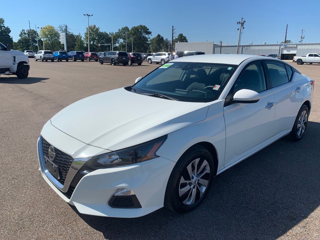 2022 Nissan Altima 2.5 S photo 3