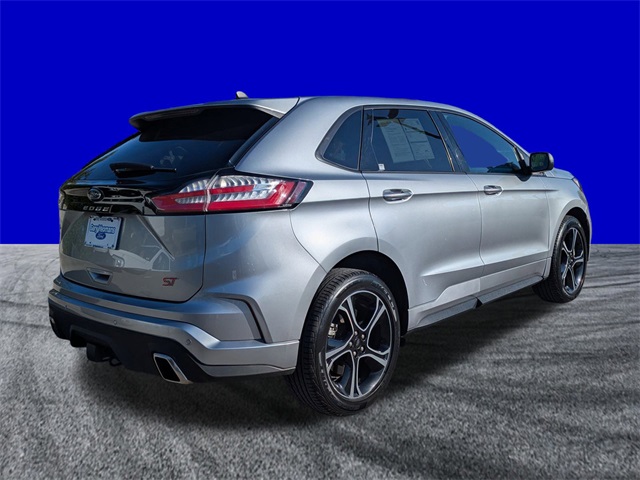 2022 Ford Edge ST photo 4