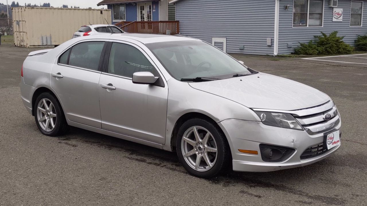 2012 Ford Fusion SE photo 3