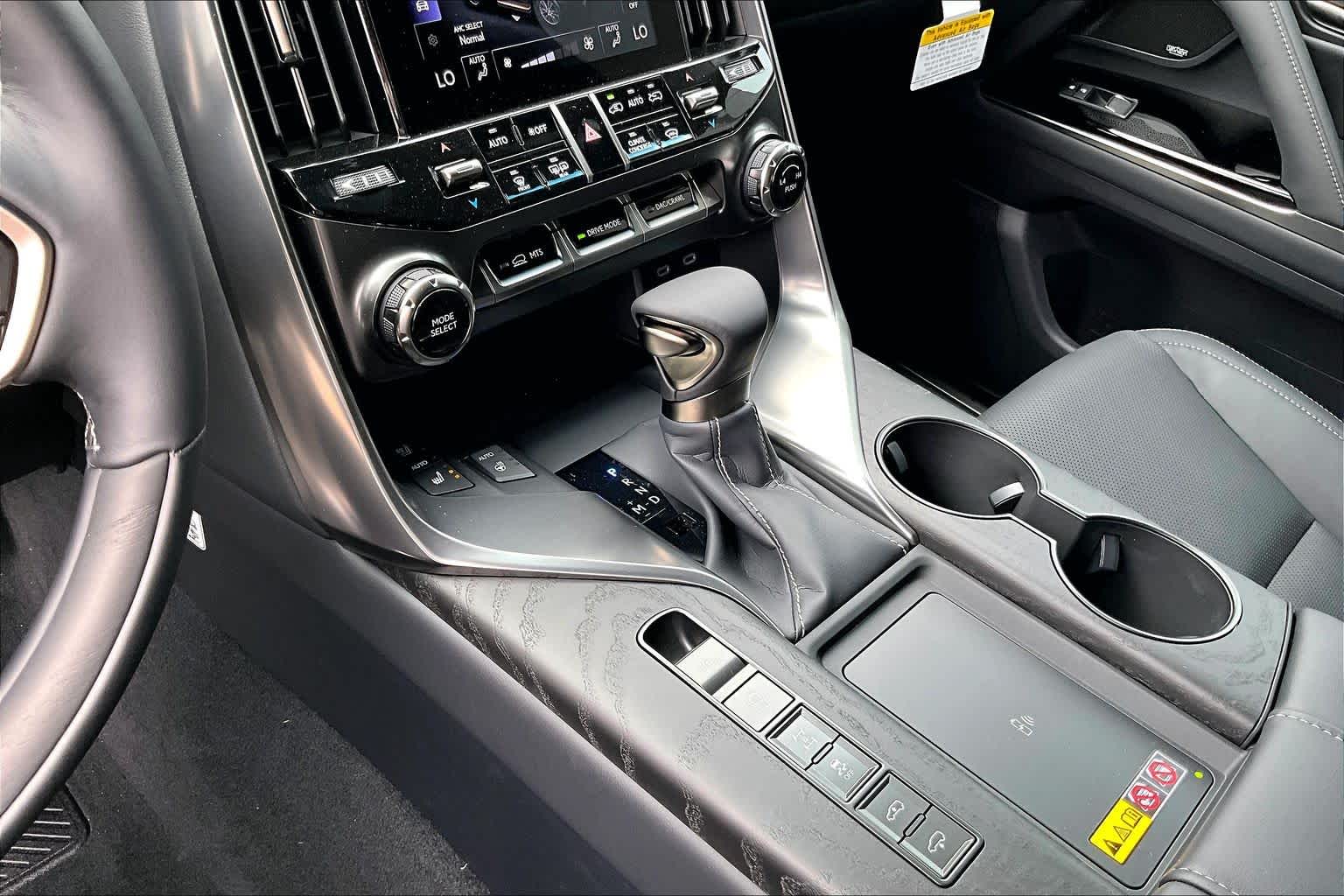 2026 Lexus LX 600 Luxury - Photo 11