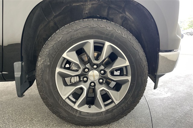 2023 Chevrolet Silverado 1500 LT photo 16