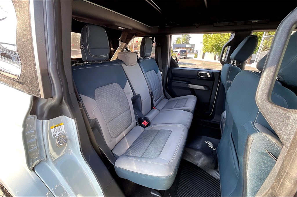 2021 Ford Bronco Outer Banks photo 24