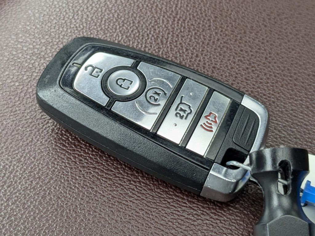 2023 Ford Expedition Limited photo 28