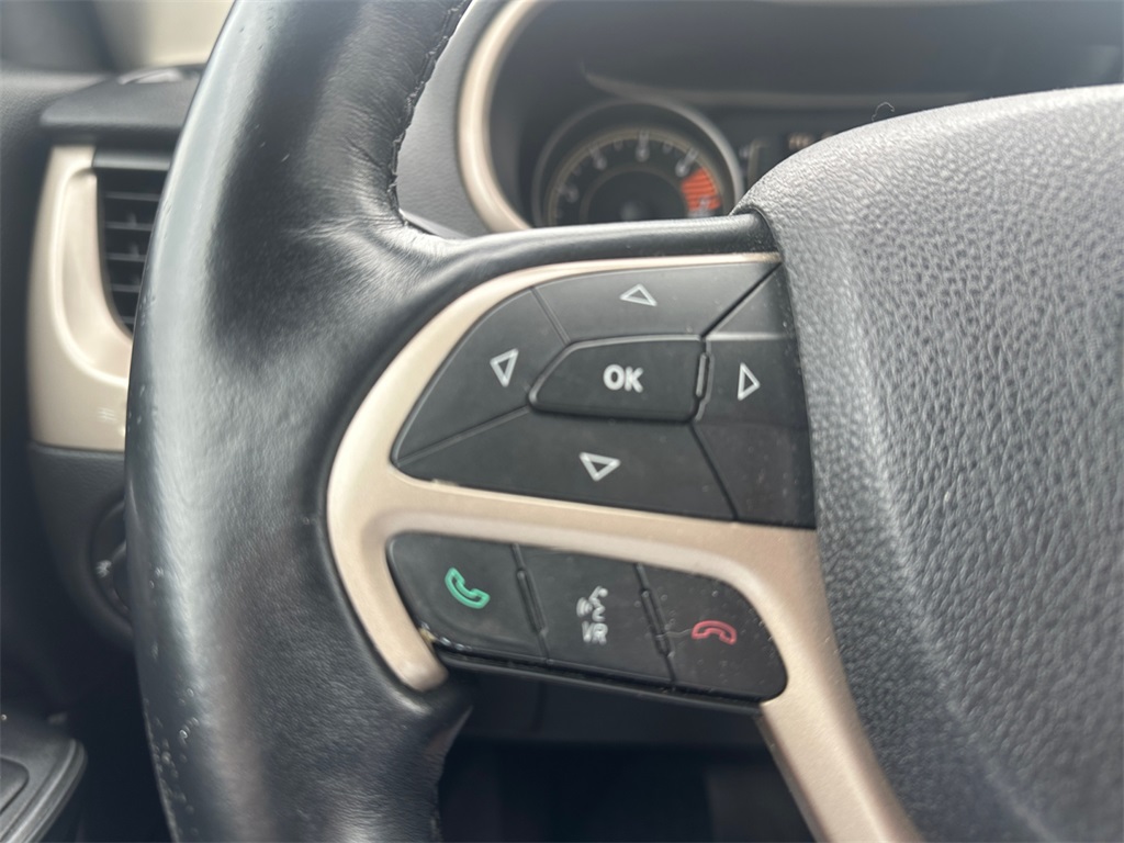 2017 Jeep Cherokee 80th Anniversary Edition photo 23