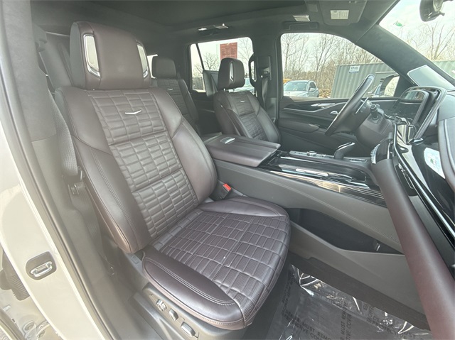 2023 Cadillac Escalade V-Series photo 23