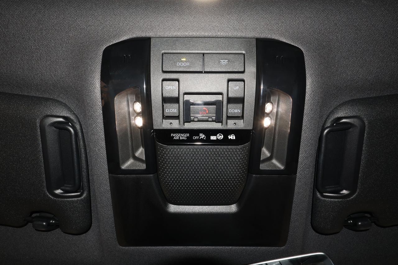 2025 Toyota Land Cruiser photo 33
