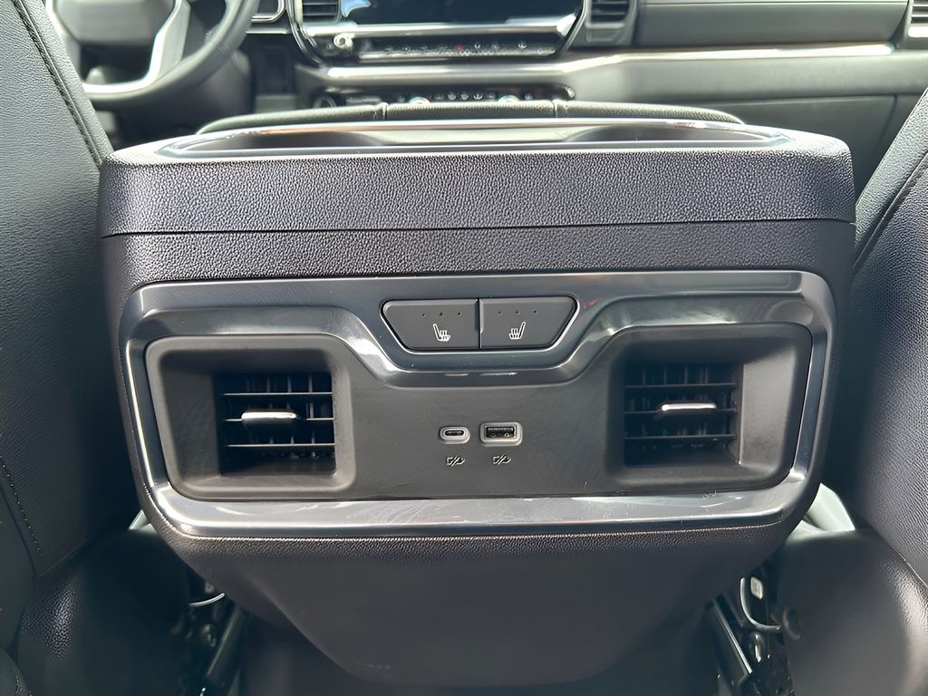 2024 Gmc Sierra 1500 SLT photo 14