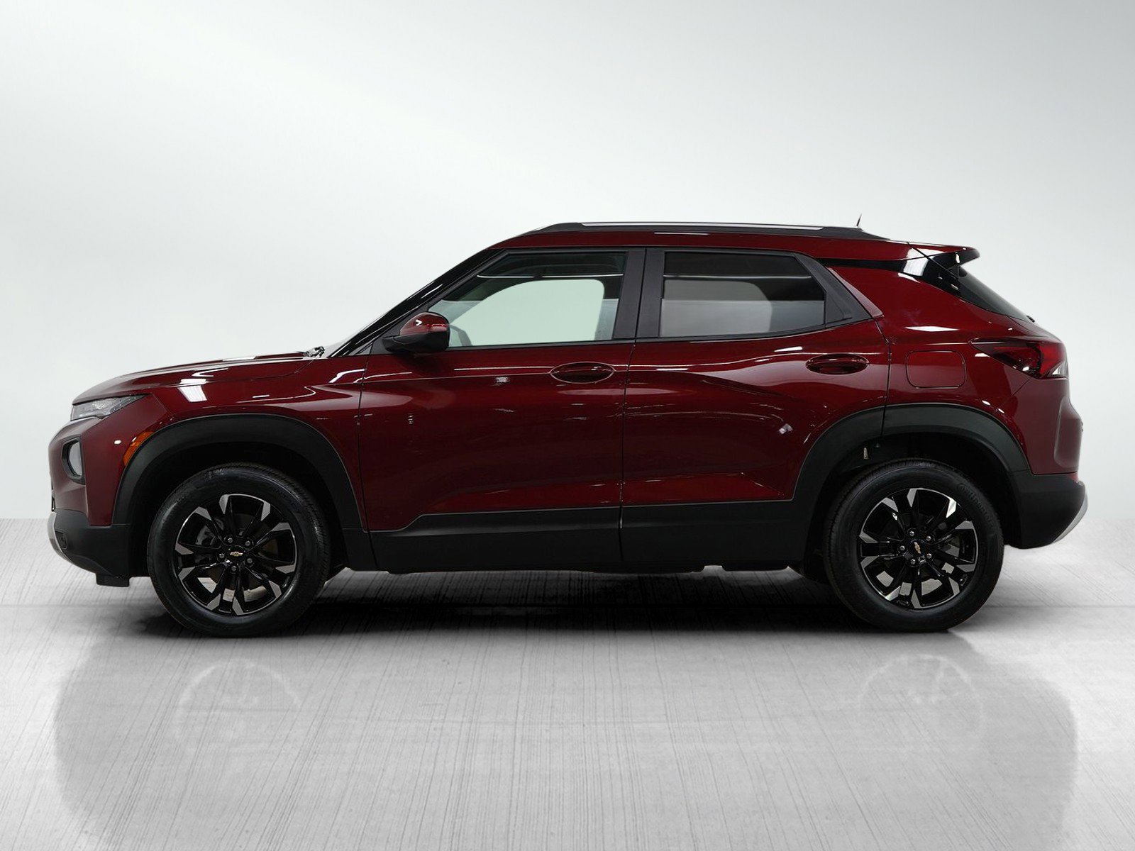 Used 2023 Chevrolet TrailBlazer LT with VIN KL79MRSL5PB193264 for sale in Burnsville, Minnesota