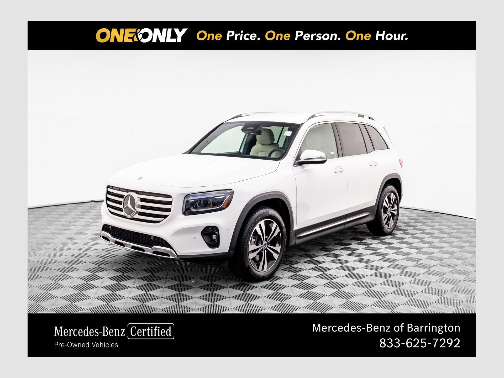 2025 Mercedes-Benz GLB Base's photo