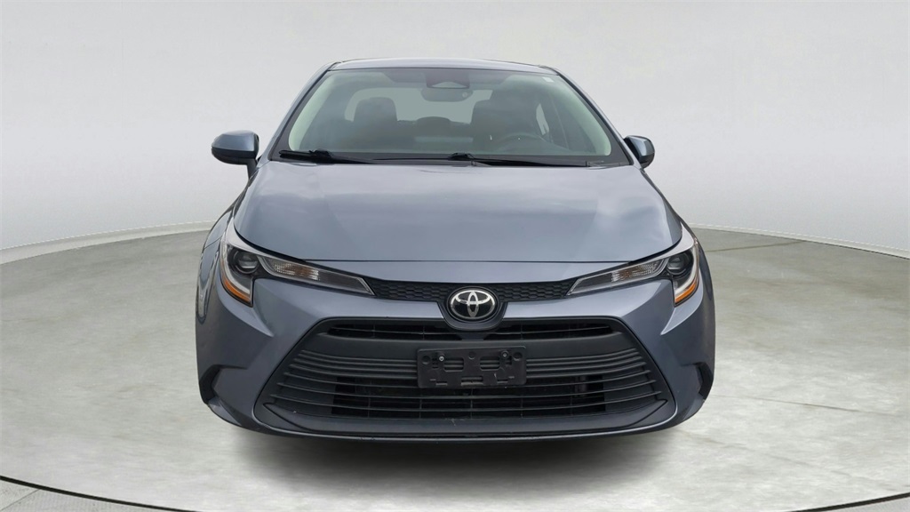 2023 Toyota Corolla LE photo 2