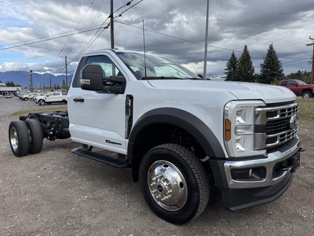 2024 Ford F-450 Super Duty Chassis Cab XL's photo