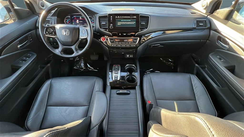 2022 Honda Pilot Touring photo 4
