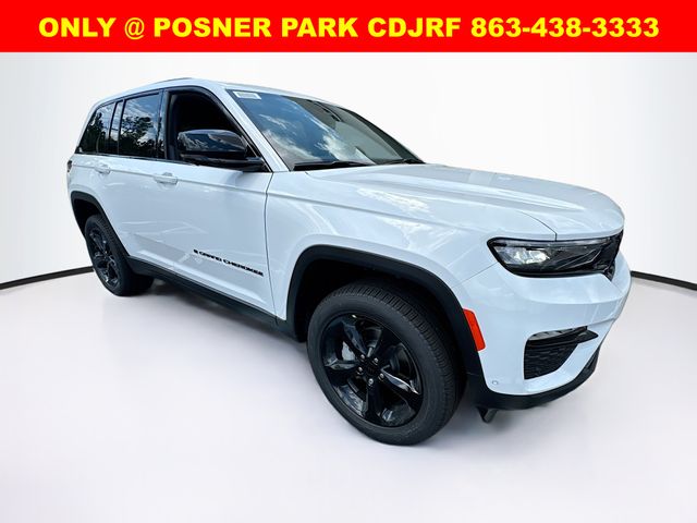 2025 Jeep Grand Cherokee Limited photo 3