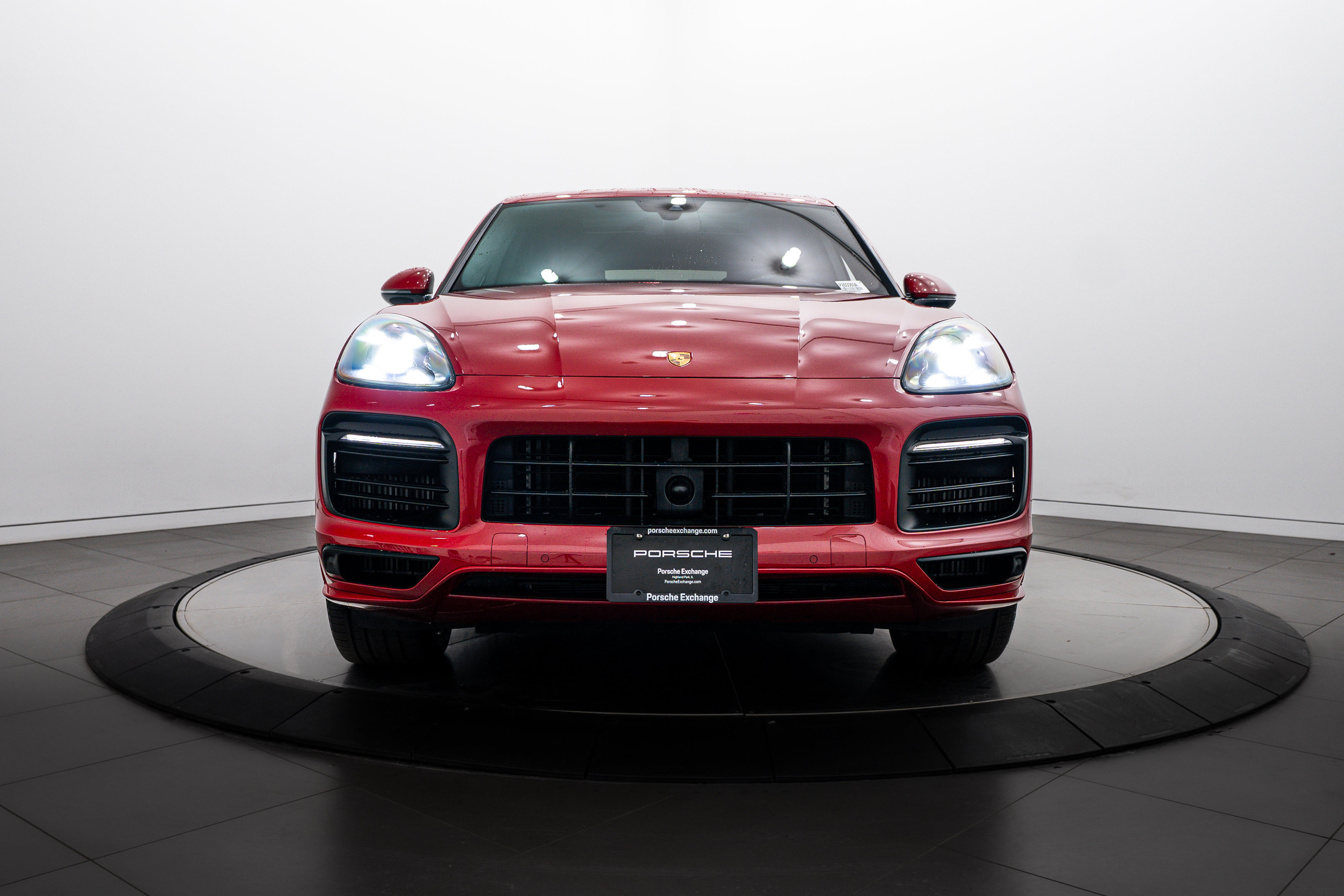 2021 Porsche Cayenne GTS photo 4