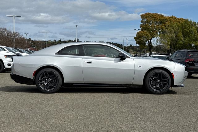 2024 Dodge Charger R/T photo 3