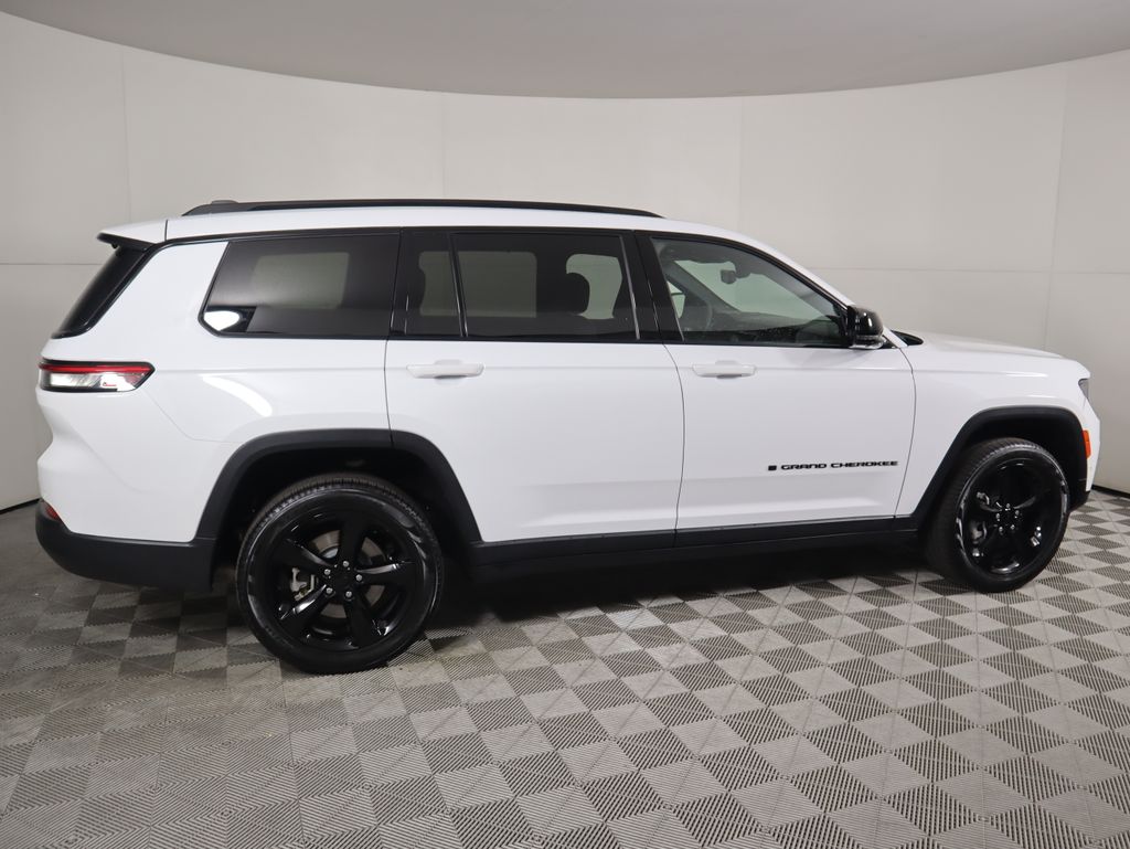 2024 Jeep Grand Cherokee Limited photo 4