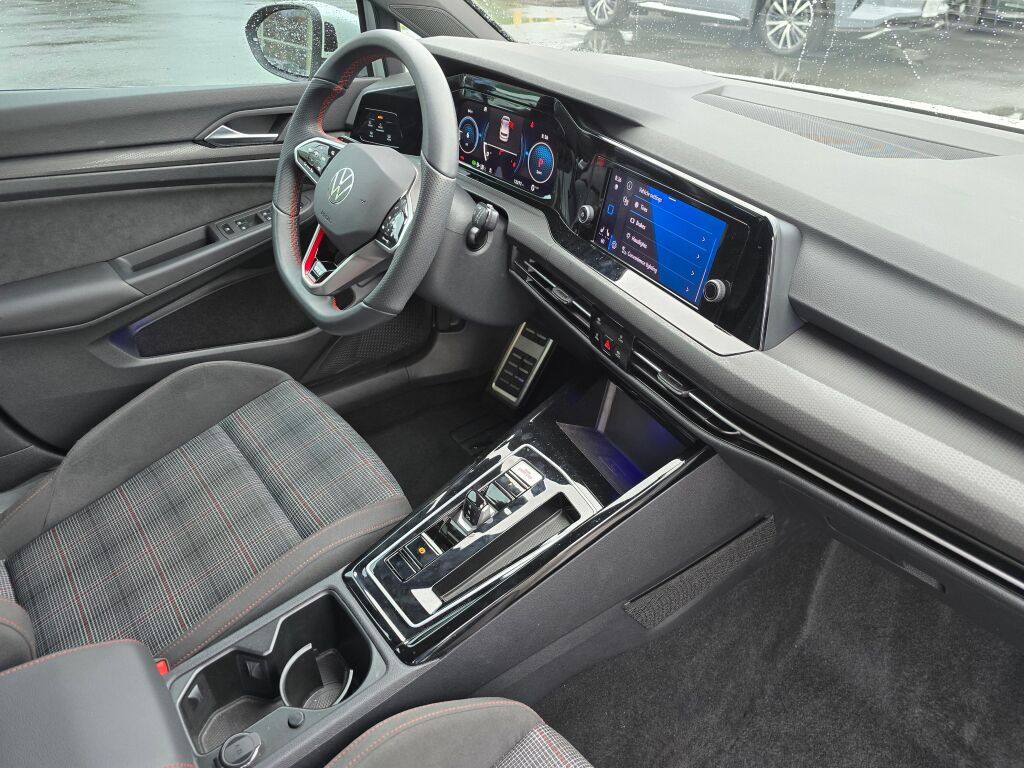 2024 Volkswagen Golf GTI S photo 10