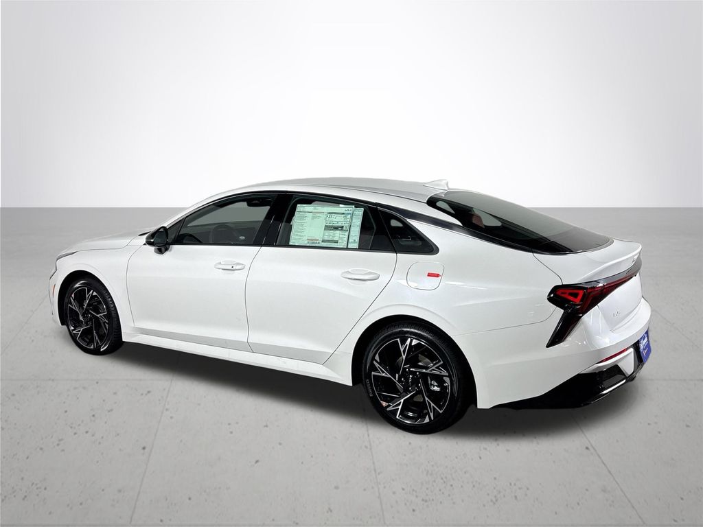 2026 Kia K5 GT-Line photo 8