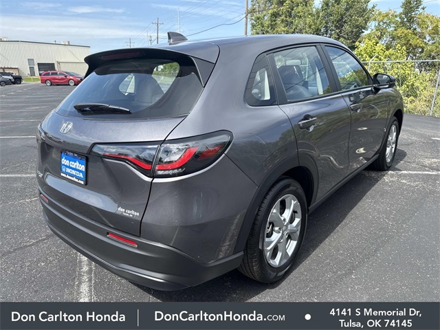 2025 Honda HR-V LX photo 4