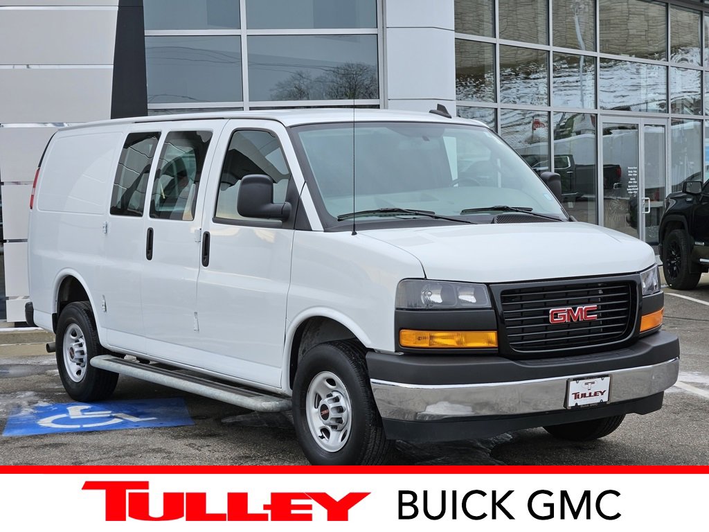 2024 GMC Savana Cargo Work Van's photo