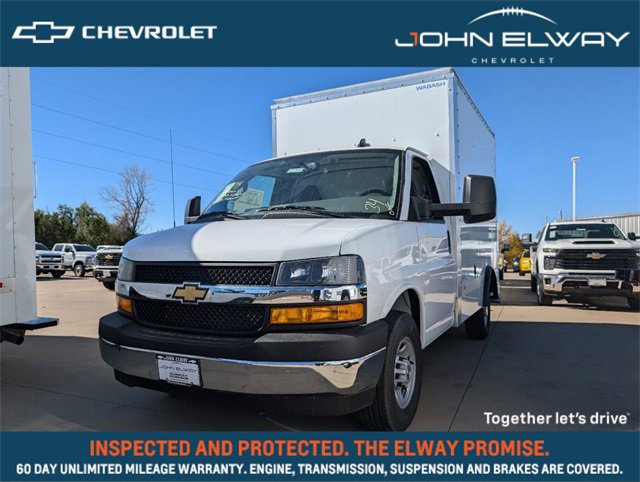 2024 Chevrolet Express Cutaway Base's photo