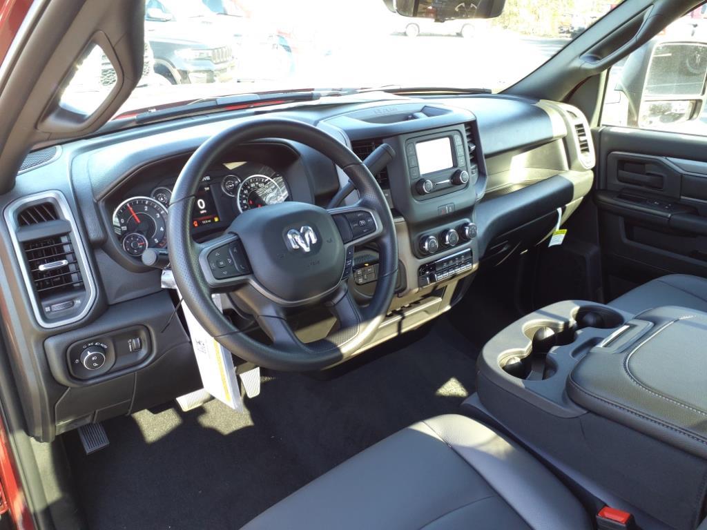 2024 Ram 4500 Tradesman photo 24