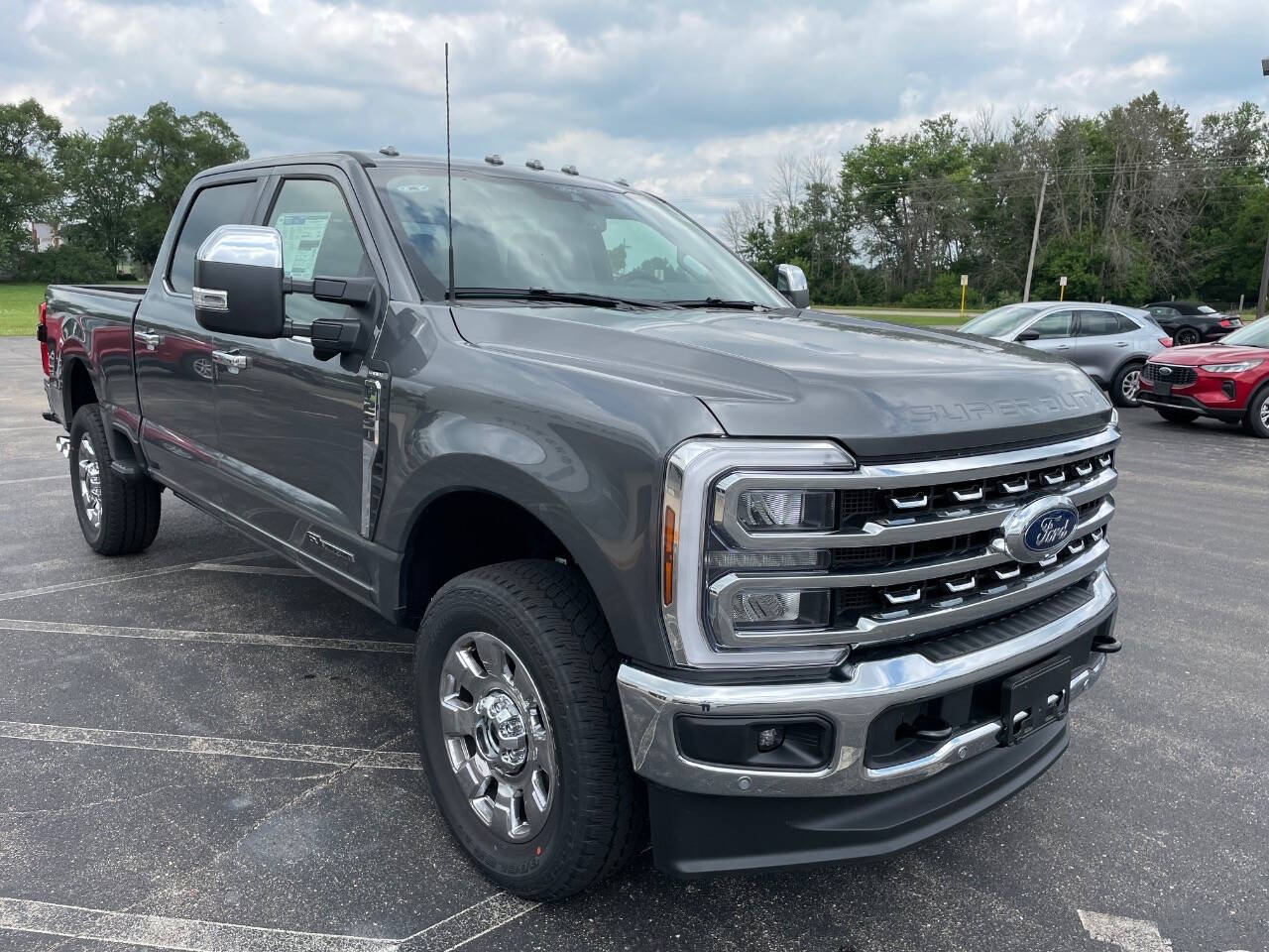 2025 Ford F-250 Lariat photo 3