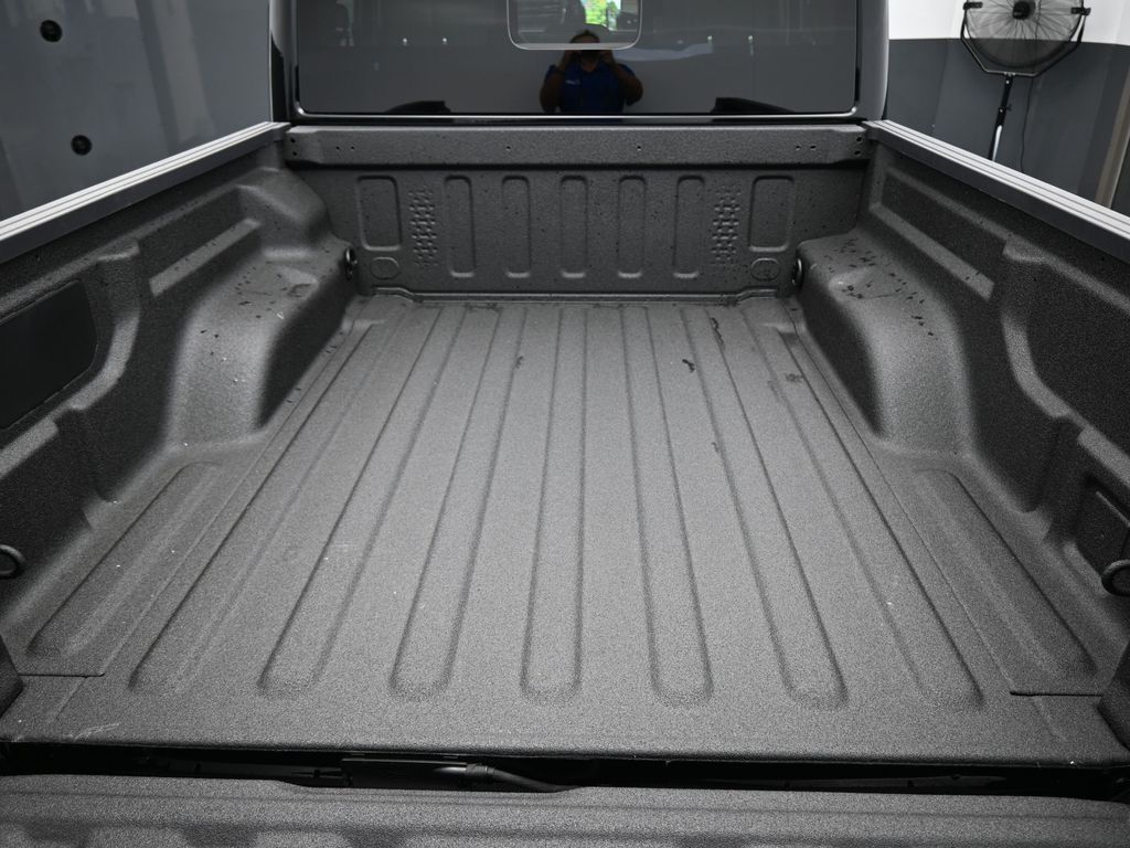2025 Jeep Gladiator Sport S photo 32